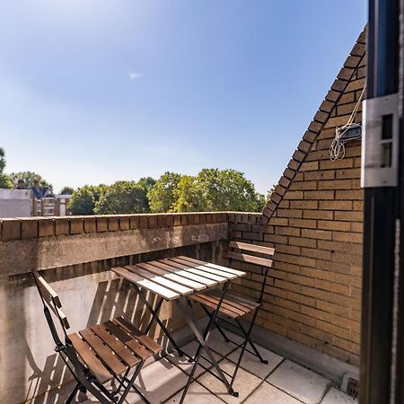 Luxury 3 Bedroom Flat With Balcony In Westbourne Park لندن المظهر الخارجي الصورة