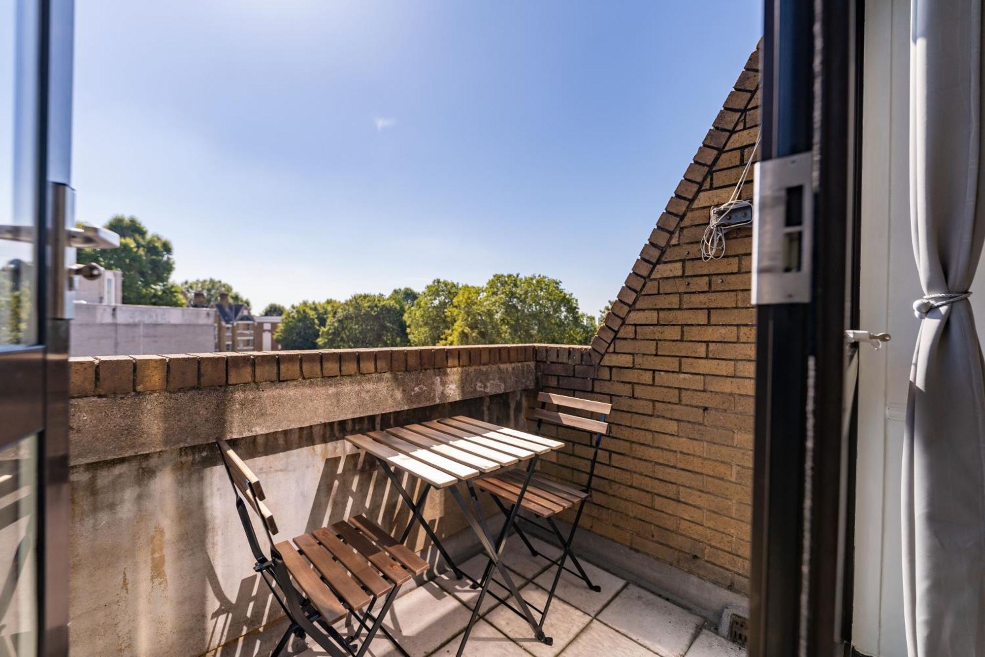 Luxury 3 Bedroom Flat With Balcony In Westbourne Park لندن المظهر الخارجي الصورة