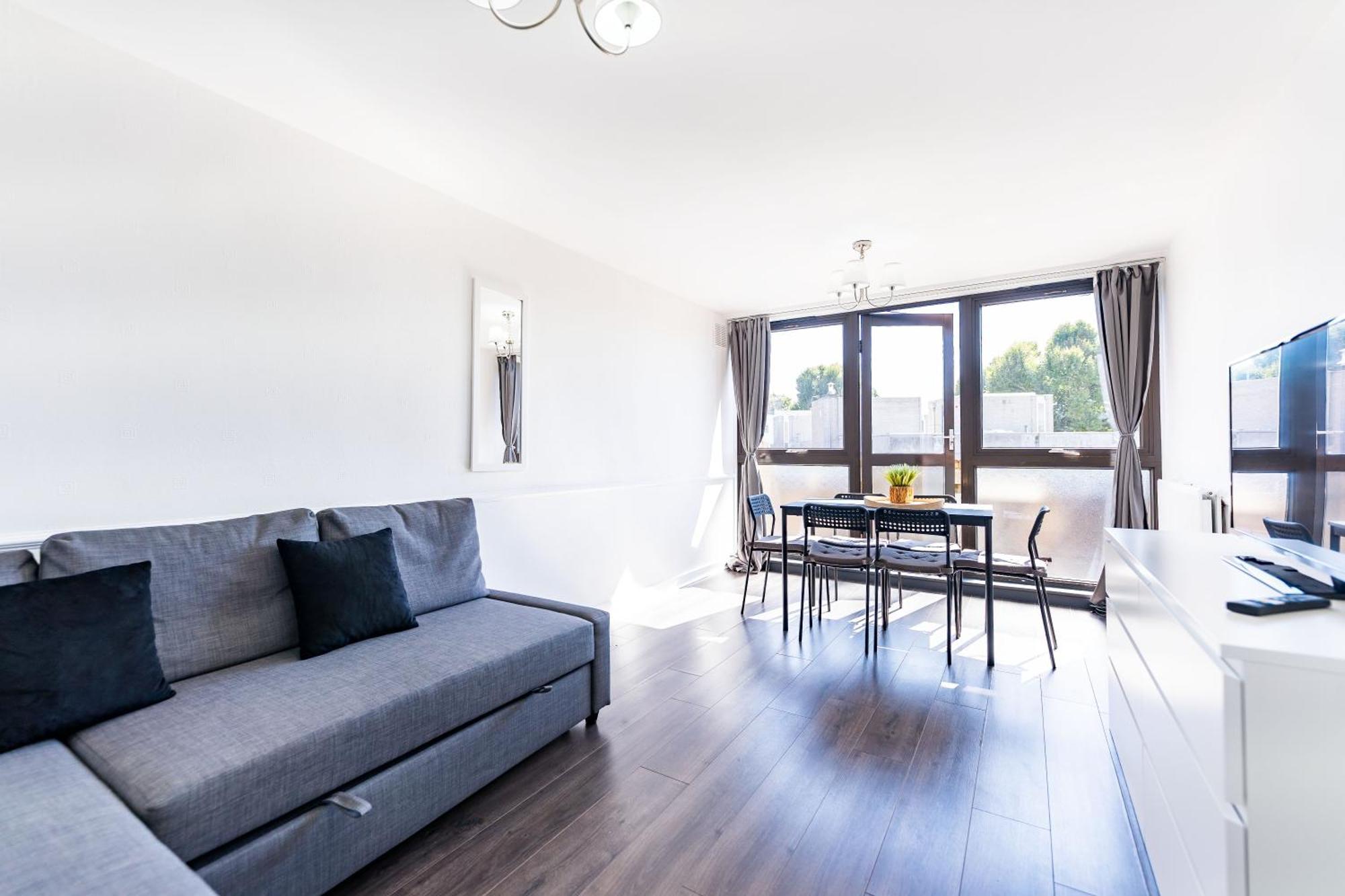 Luxury 3 Bedroom Flat With Balcony In Westbourne Park لندن المظهر الخارجي الصورة
