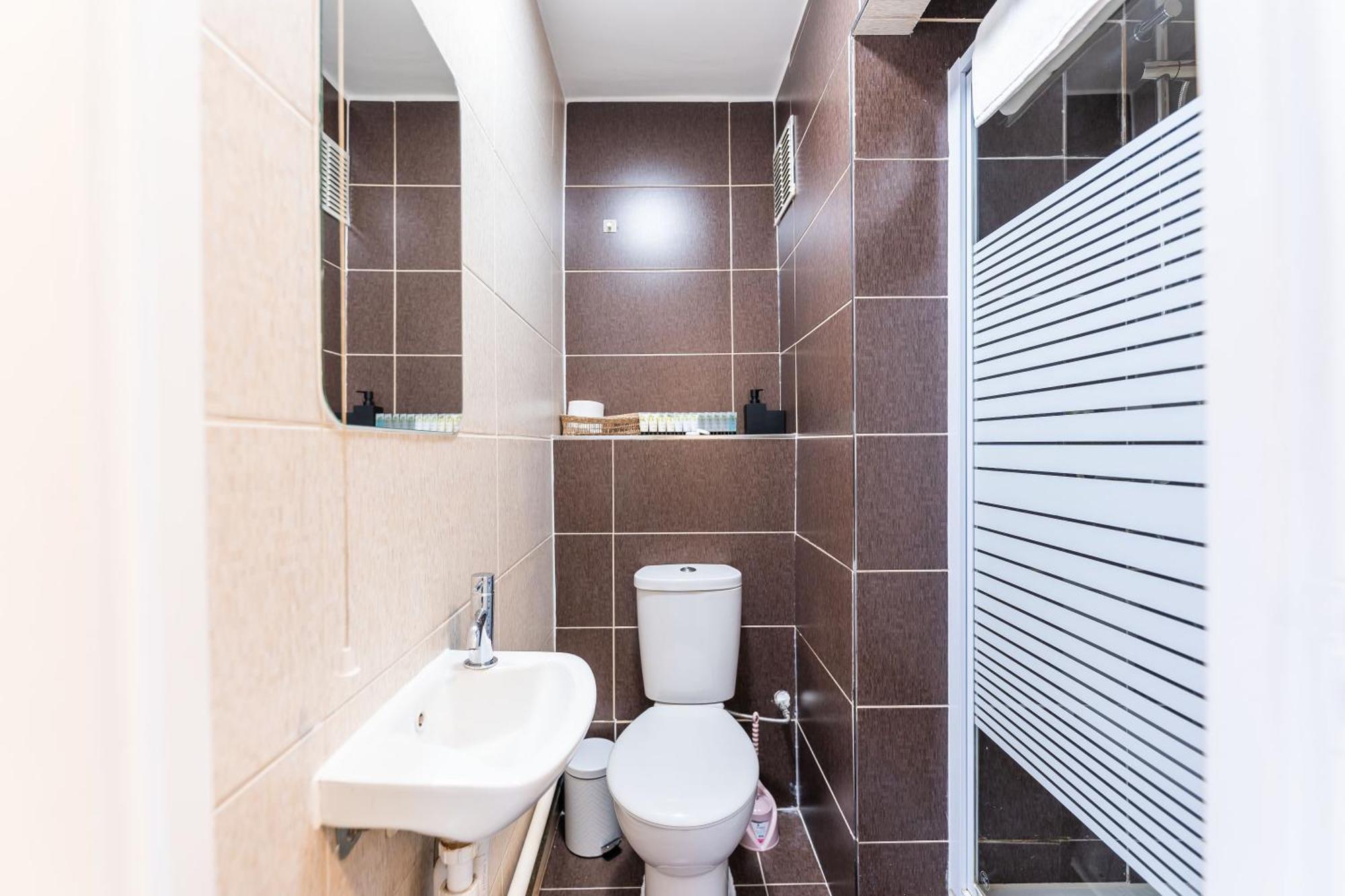 Luxury 3 Bedroom Flat With Balcony In Westbourne Park لندن المظهر الخارجي الصورة